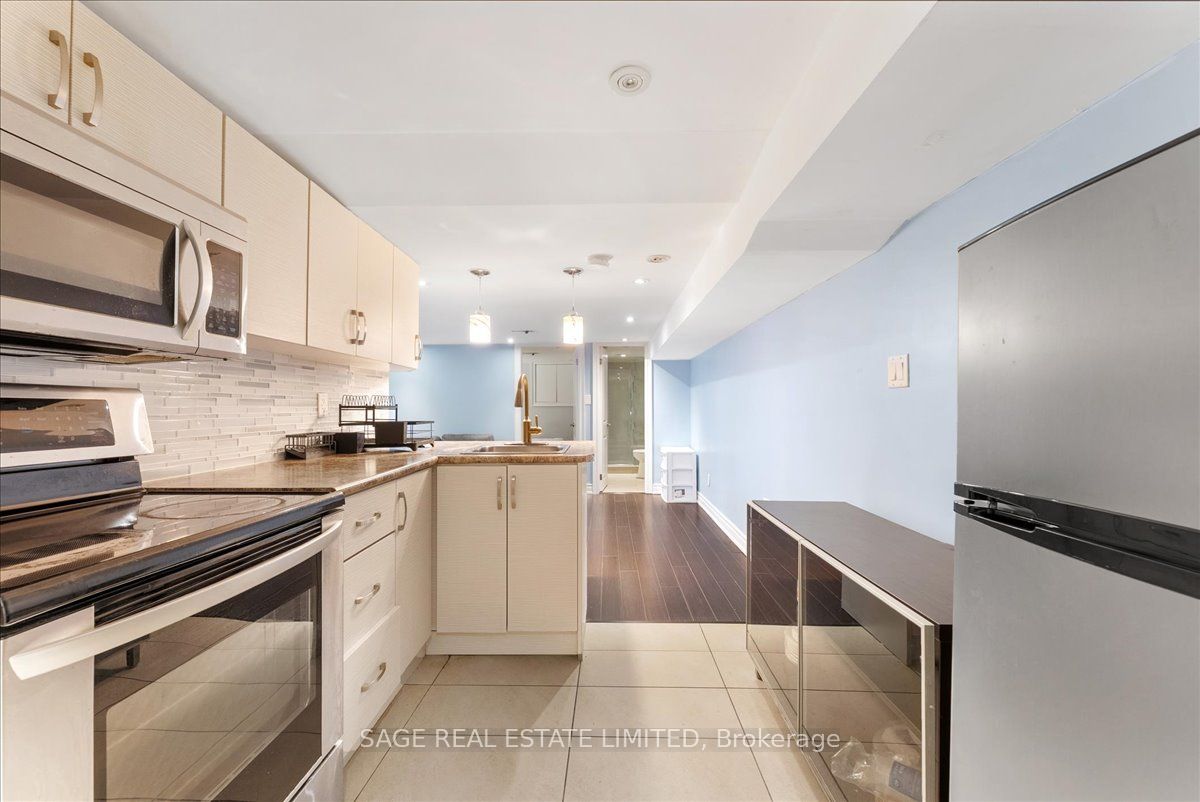 Additional image 6 of Lower-207 Cedarvale Avenue, Toronto, ON, M4C 4K3