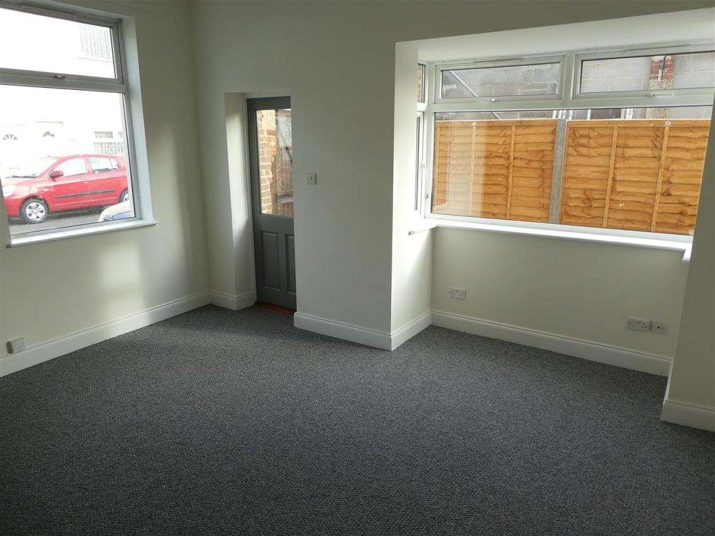 Additional image 4 of 2 bed end terrace house to rentLangley Road, Portsmouth, Hants PO2