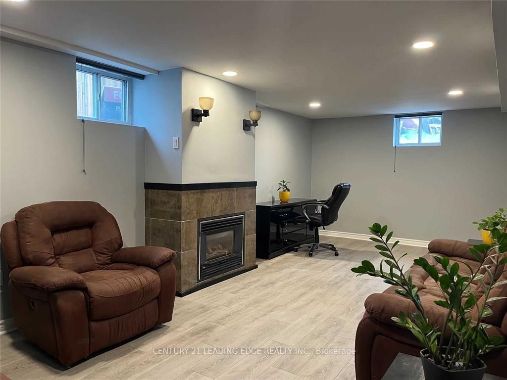 Additional image 3 of Bsmt-41 Roseglor Crescent, Toronto, ON, M1P 3T5