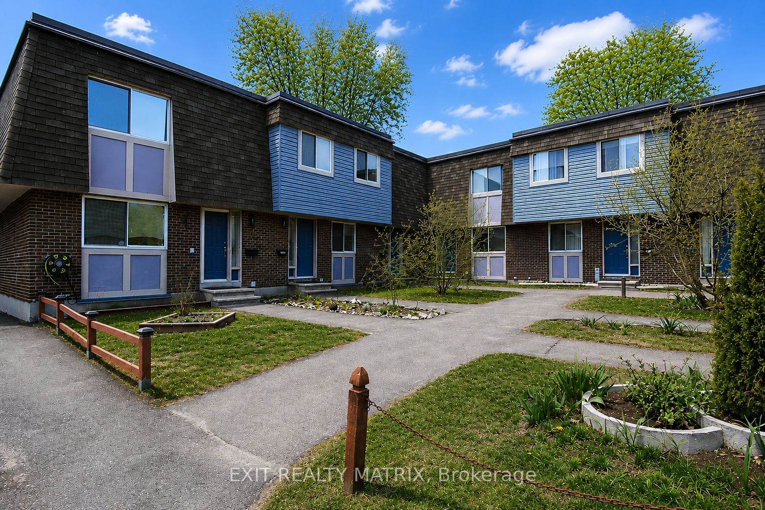 Additional image 2 of 2988 Fairlea Crescent, Ottawa, ON, K1V 8T7