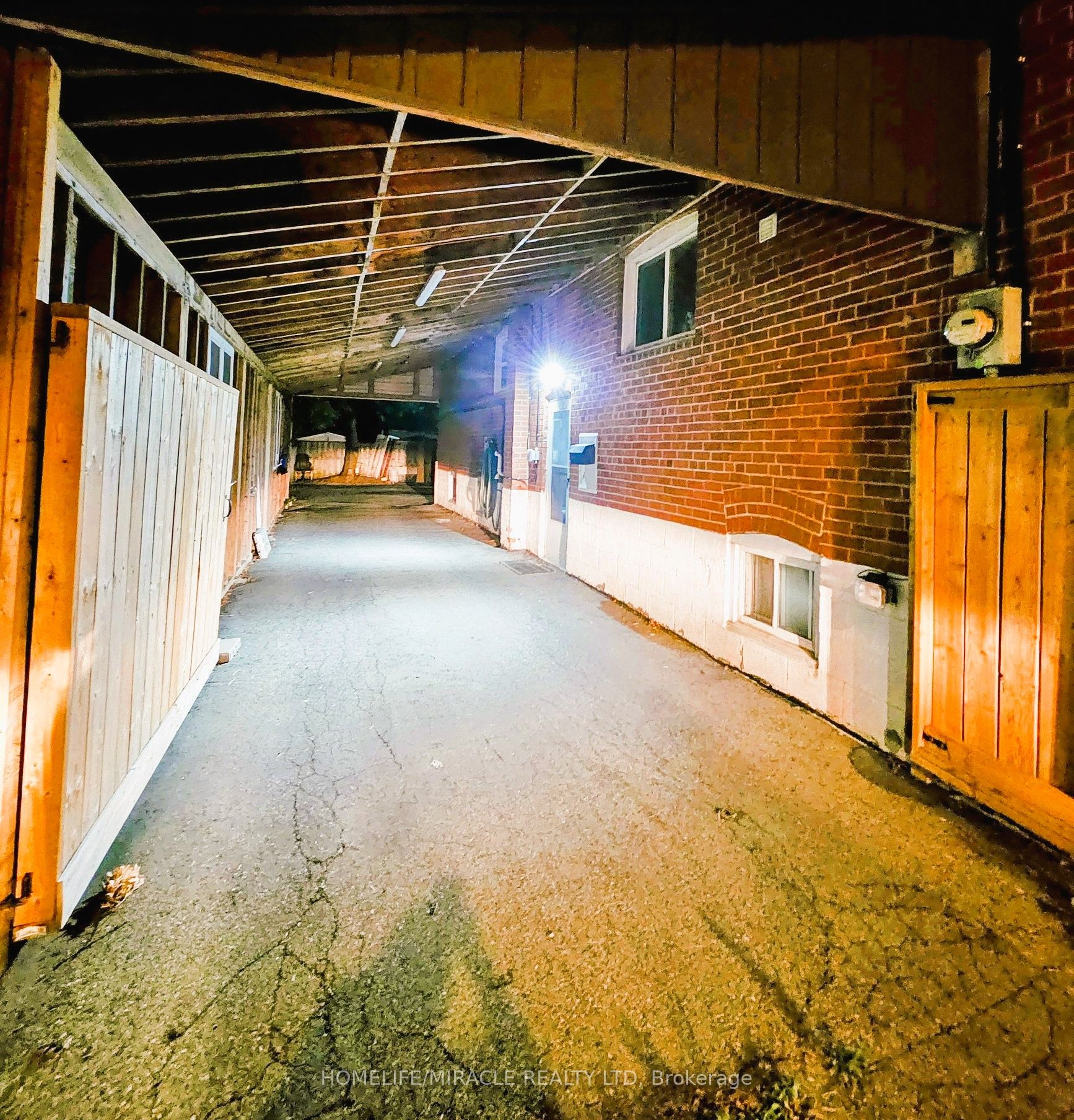 Additional image 2 of Main-1382 Warden Avenue, Toronto, ON, M1R 2S5
