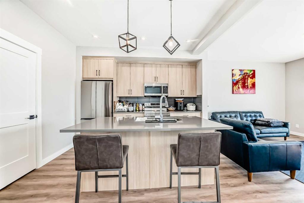 Additional image 3 of 3125-55 Lucas Way NW, Calgary, AB, T2P 2C7