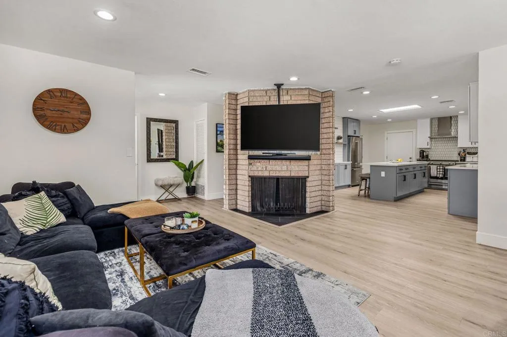 Additional image 37 of 3851 Curtis Street, San Diego, CA 92110