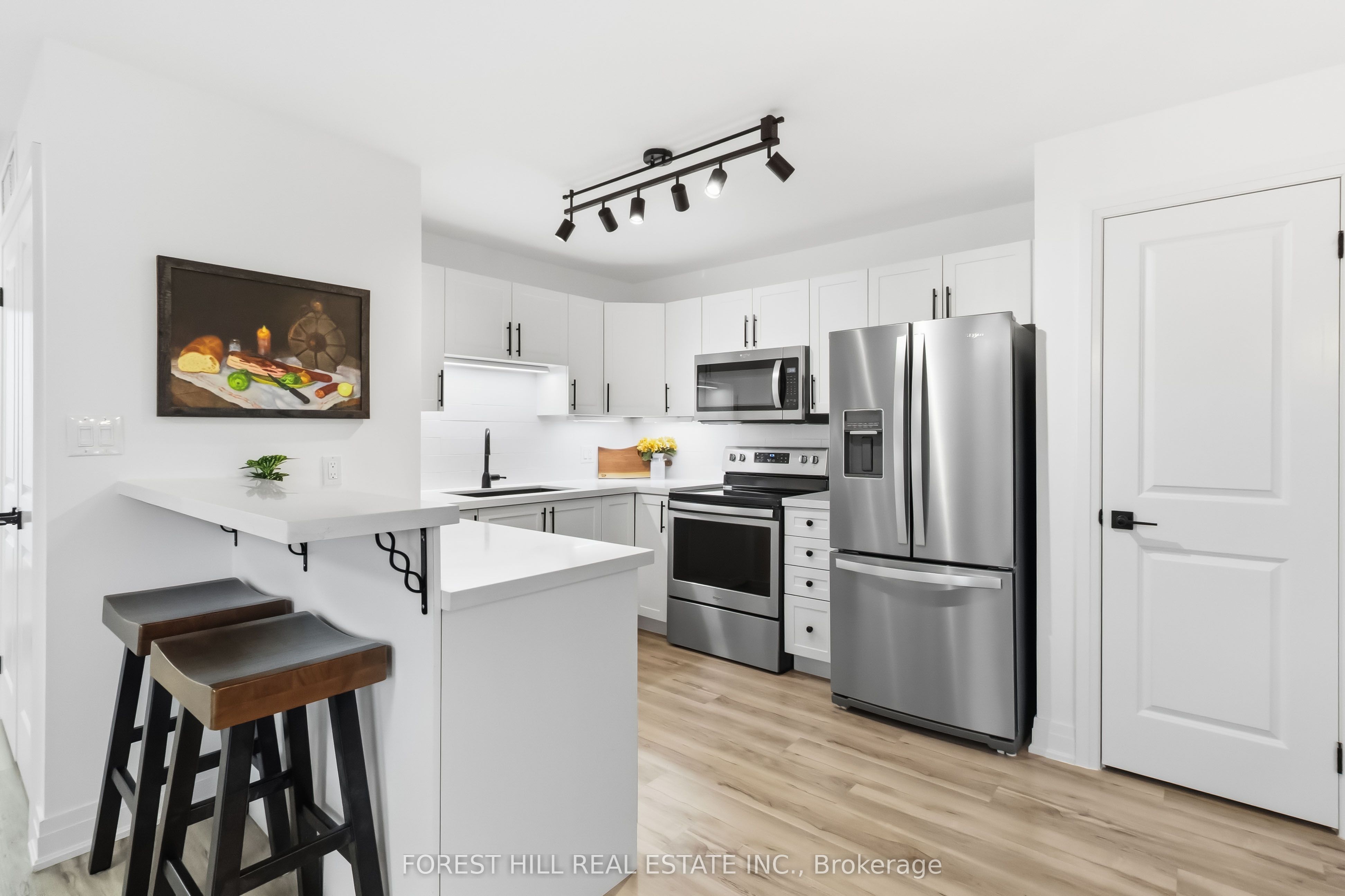 Additional image 5 of 109-1220 Thorpe Road, Burlington, ON, L7S 2H3