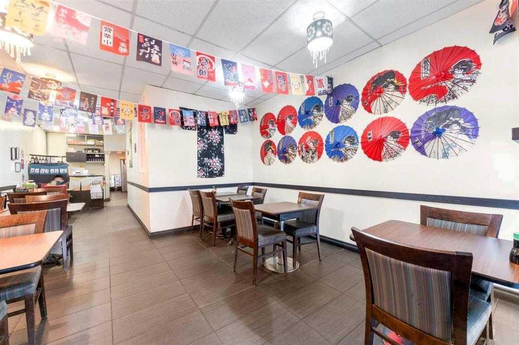 Additional image 2 of 920 36 Street NE, Calgary, AB, T2A 6L8