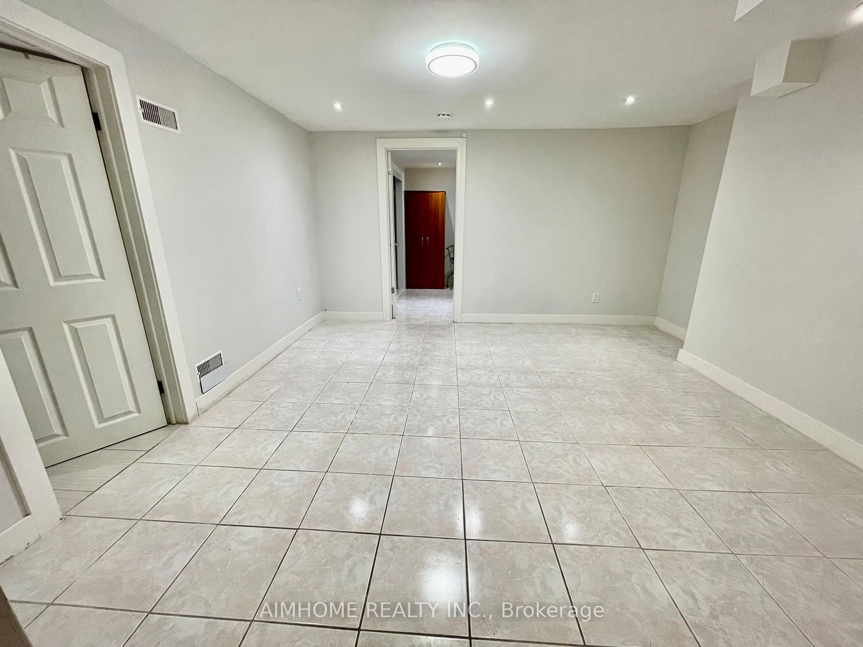 Additional image 5 of Lower-4090 Woodington Drive, Mississauga, ON, L4Z 1K3