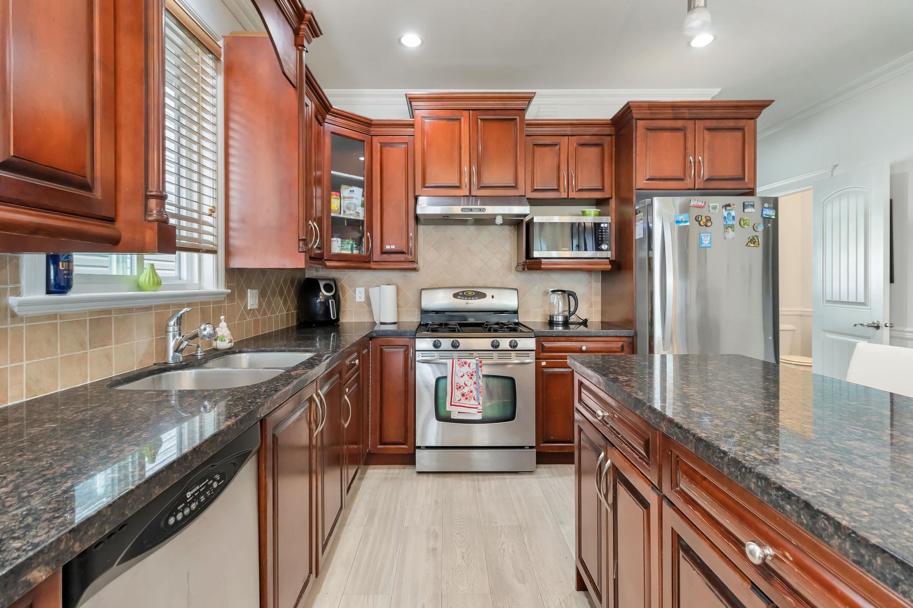 Additional image 6 of 6999 144a Street, Surrey, BC, V3S 2X8