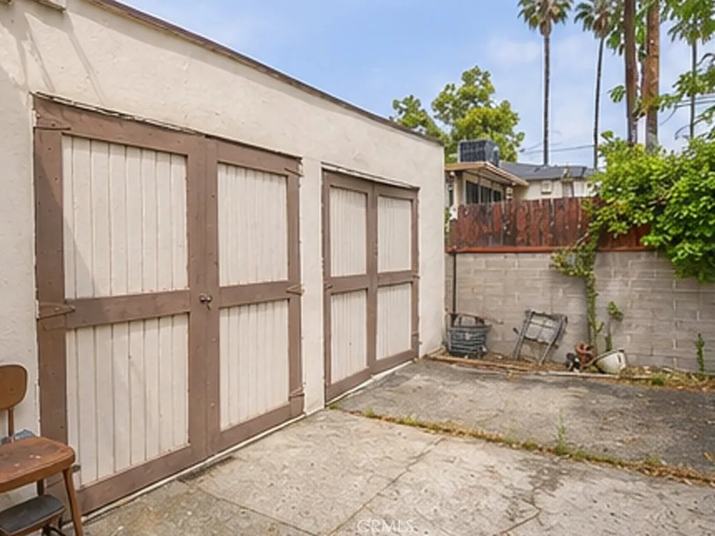 Additional image 13 of 211 S Bel Aire Drive, Burbank, CA 91501