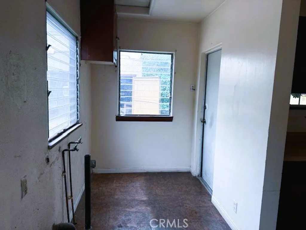 Additional image 10 of 9432 S Hobart Boulevard, Los Angeles, CA 90047