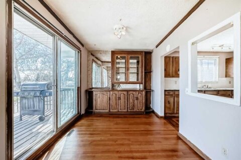 Additional image 8 of 2610 Dover Ridge Drive SE, Calgary, AB, T2B 2L3