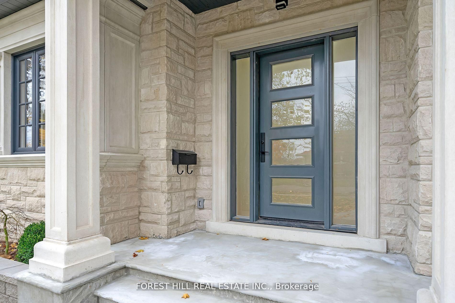 Additional image 2 of 132 Lothian Avenue, Toronto, ON, M8Z 4L4