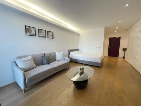 Cube West, City Centre B1, Studio to rent