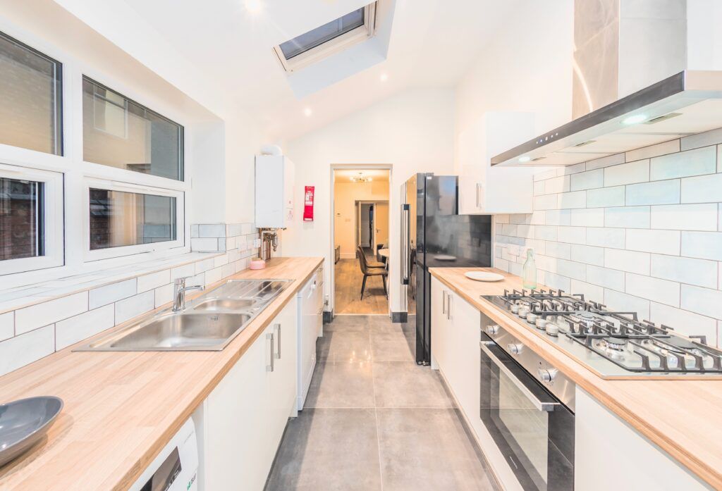 Additional image 2 of 5 bed terraced house to rentLuther Street, Leicester LE3