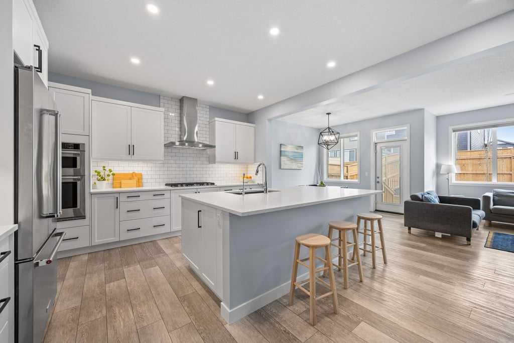 Additional image 3 of 338 Magnolia Way SE, Calgary, AB, T3M 3S6