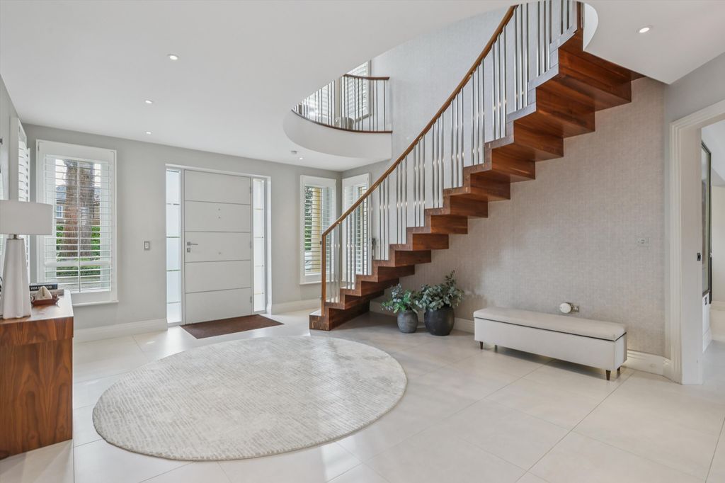 Additional image 3 of 6 bed detached house to rentFairbourne, Cobham, Surrey KT11
