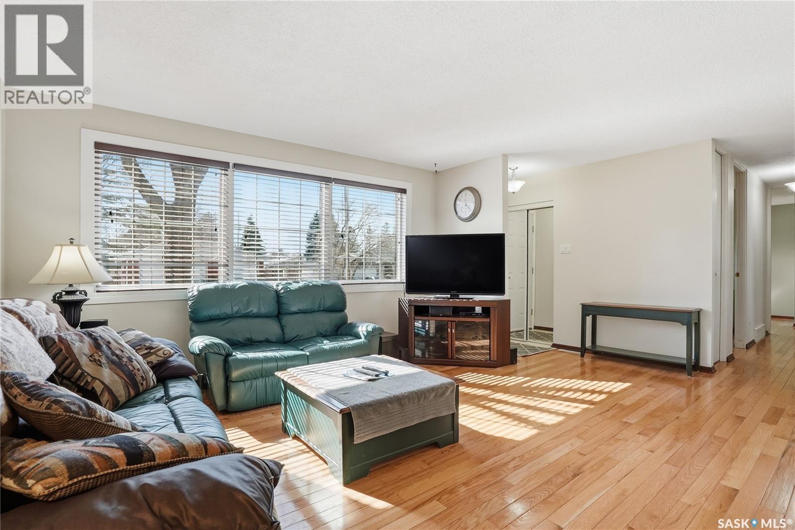 Additional image 5 of 2 Hardy Crescent, Saskatoon, SK, S7H3E7