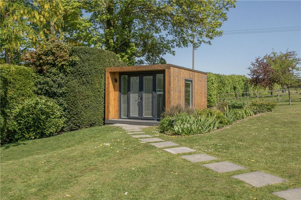 Additional image 14 of 4 bed detached house to rentSchool Lane, Boxford, Newbury, Berkshire RG20