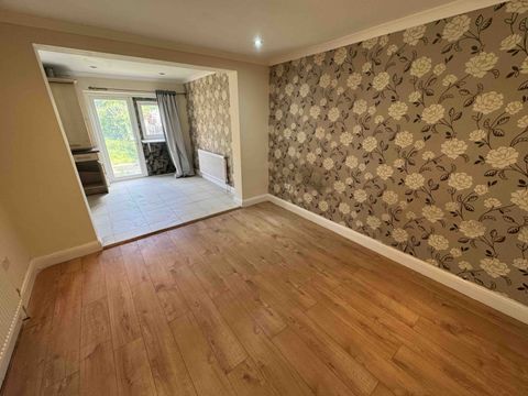Meadowbank Gardens TW5