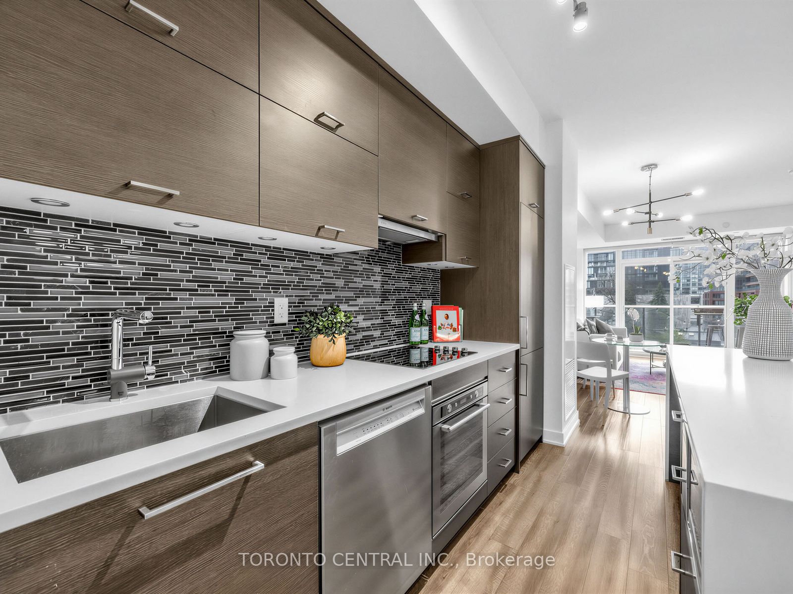 Additional image 5 of 402-106 Dovercourt Road, Toronto, ON, M6J 0G4