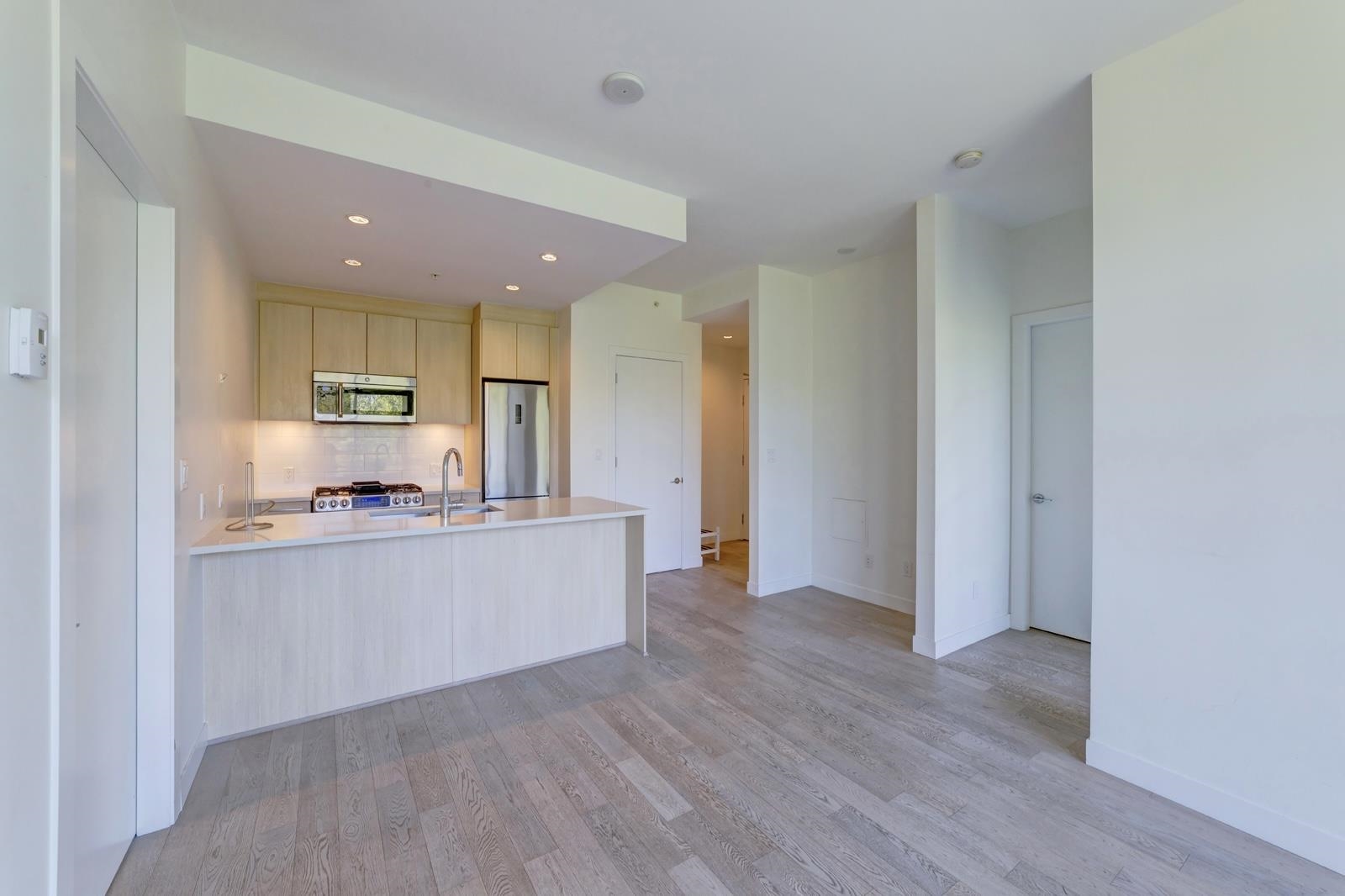 Additional image 3 of 1xx-9060 University Crescent, Burnaby, BC, V5A 0E1