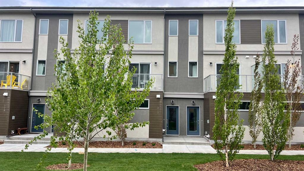 212 Shawnee Square SW, Calgary, AB, T2Y 0T7