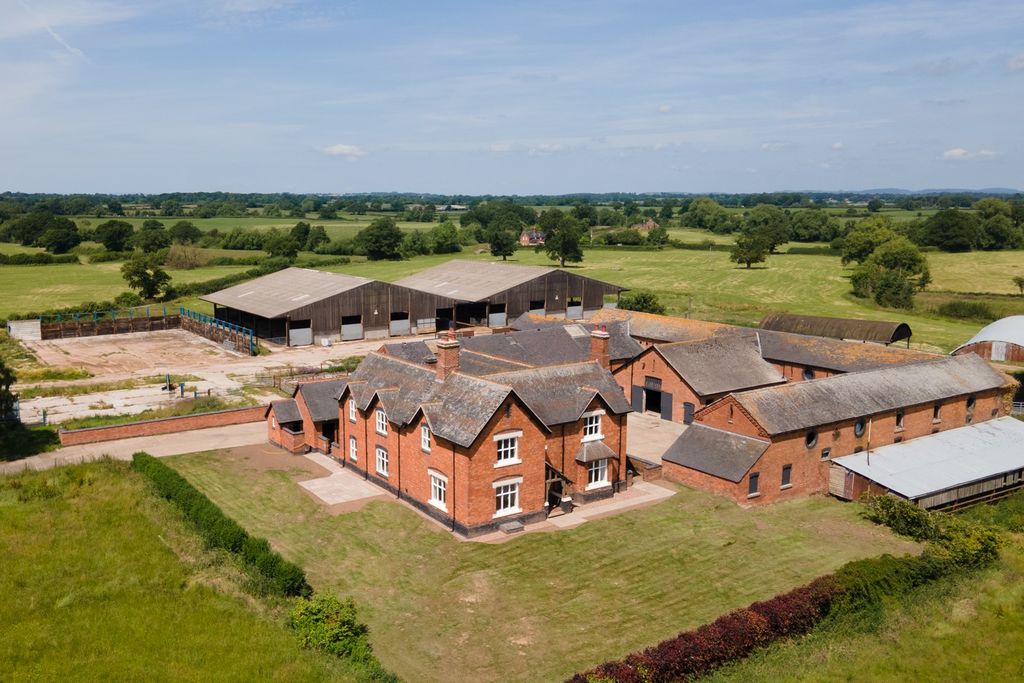 5 bed farmhouse to rentBurleydam, Whitchurch, Shropshire SY13