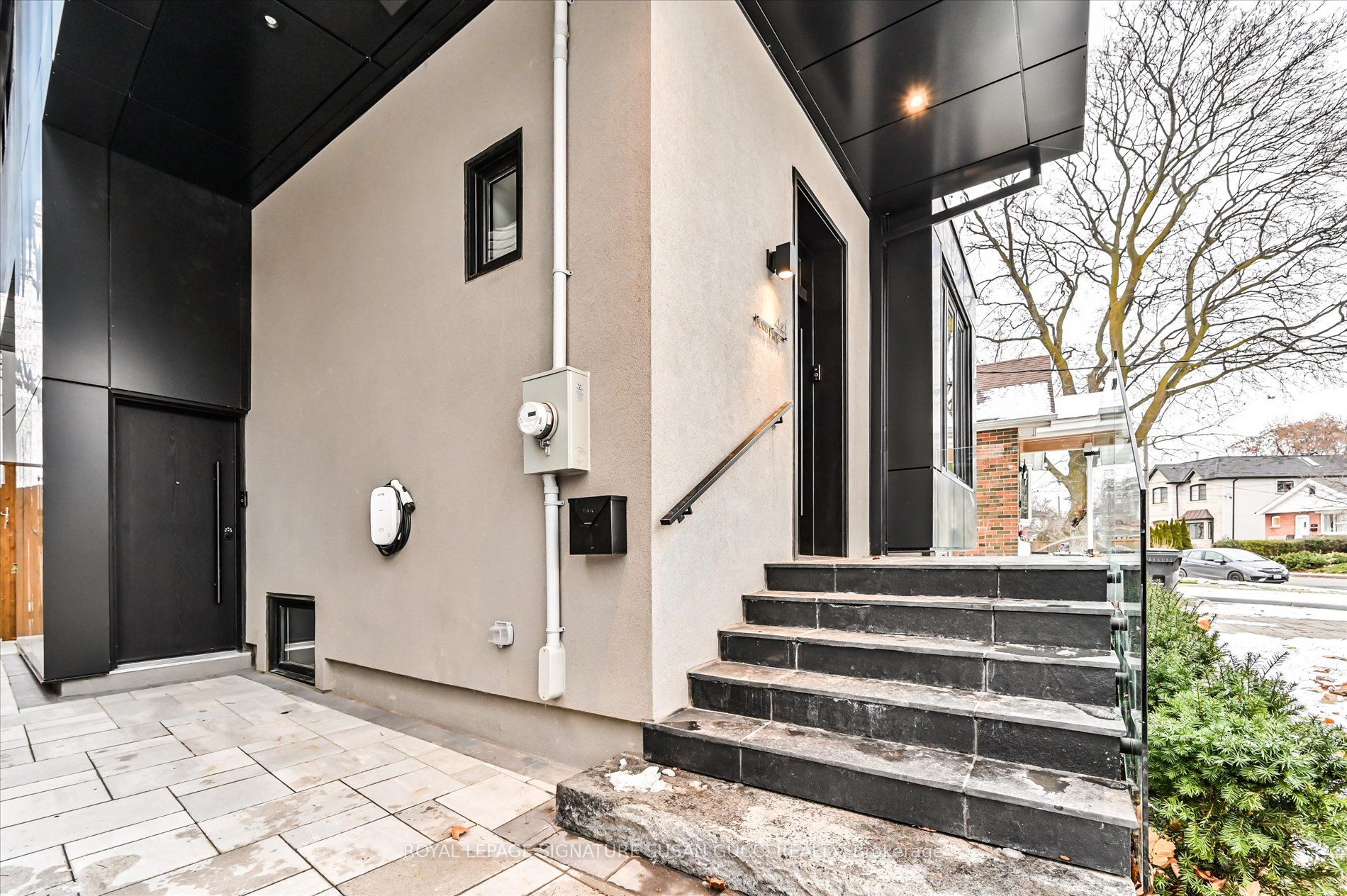 Additional image 2 of 44 Doris Drive, Toronto, ON, M4B 3C9