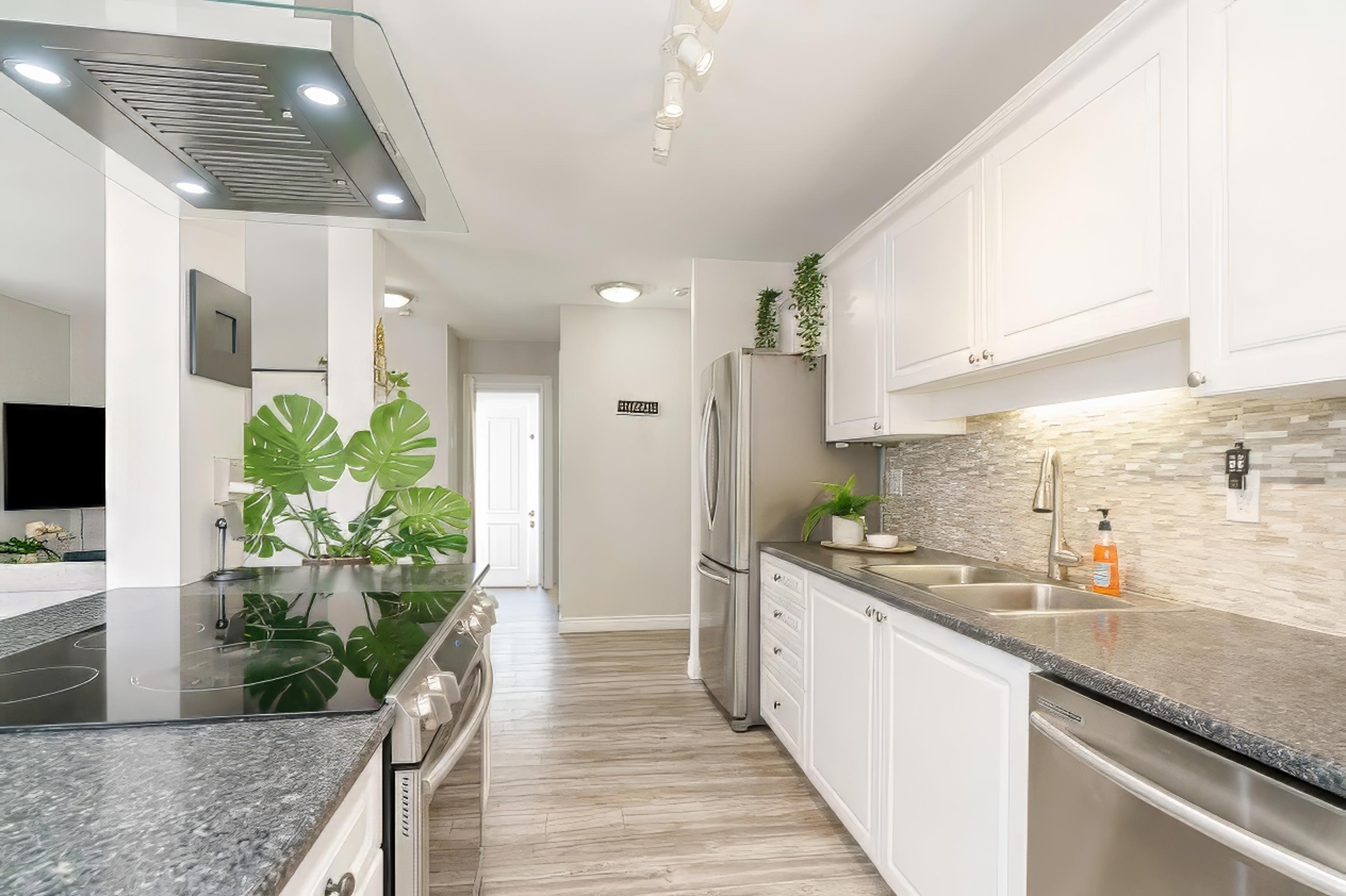 Additional image 4 of 312-13771 72a Avenue, Surrey, BC, V3W 9C6