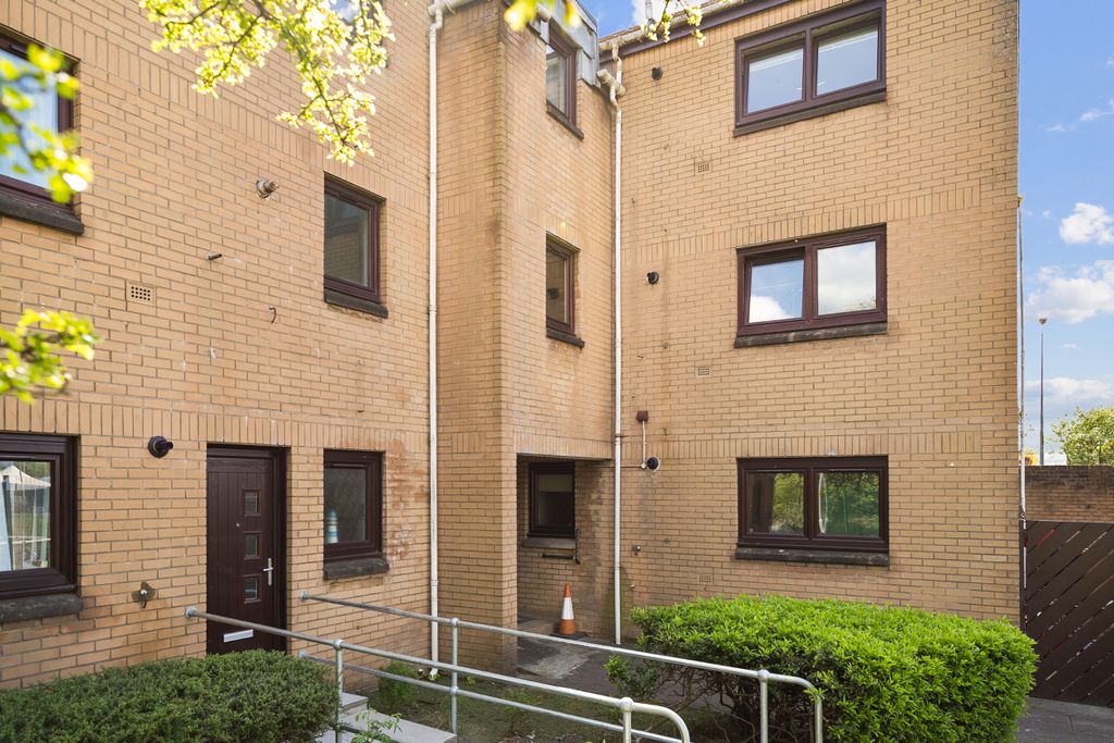 Additional image 29 of 2 bed flat for saleNairn Place, Clydebank G81