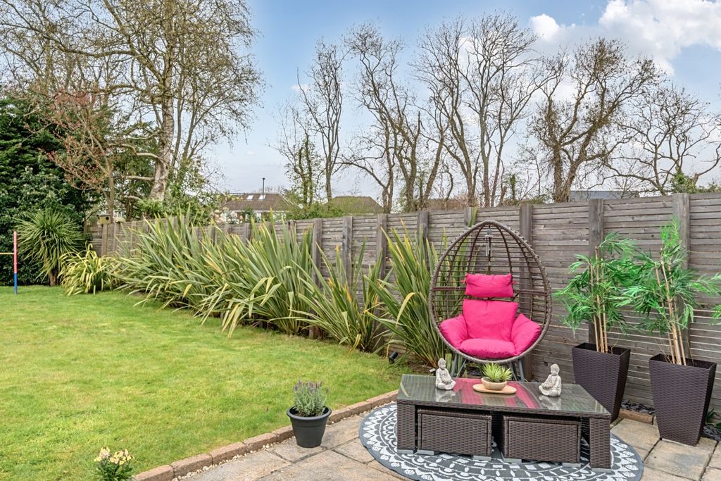 Additional image 14 of 5 bed detached house to rentBarnet Road, Arkley, Barnet EN5