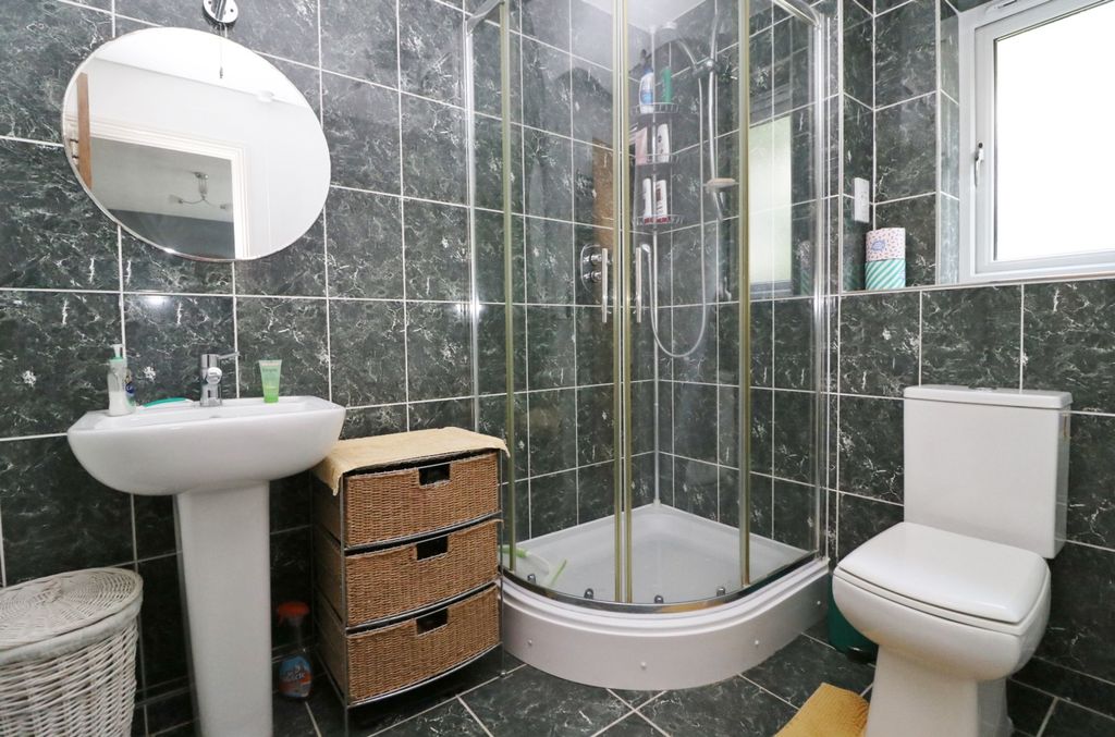 Additional image 16 of 6 bed detached house for saleBritannia Gardens, Hedge End SO30