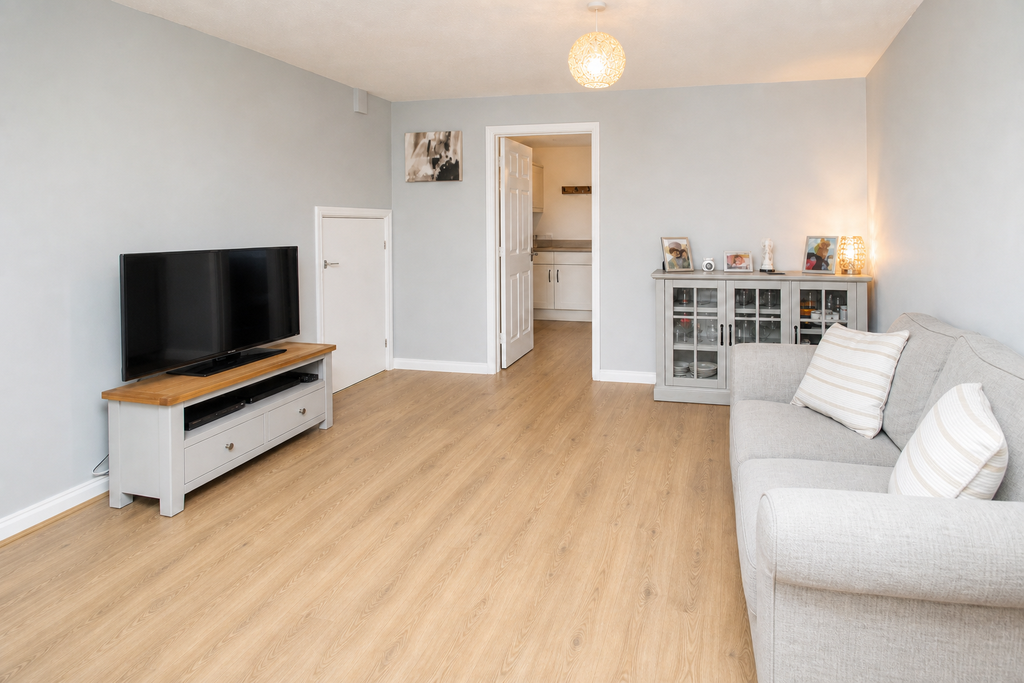 Additional image 4 of 3 bed semi-detached house to rentSiskin Grove, Leighton Buzzard LU7