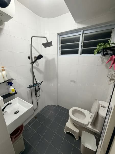 311 Hougang Avenue 5 photo 3