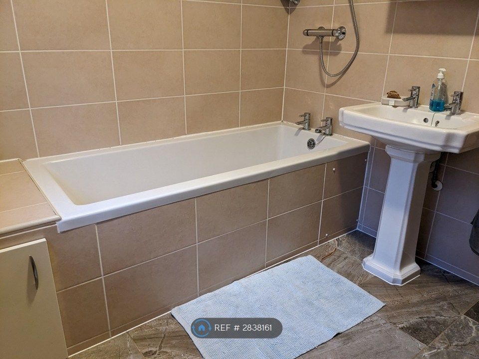 Additional image 14 of 4 bed detached house to rentBickland Water Road, Falmouth TR11