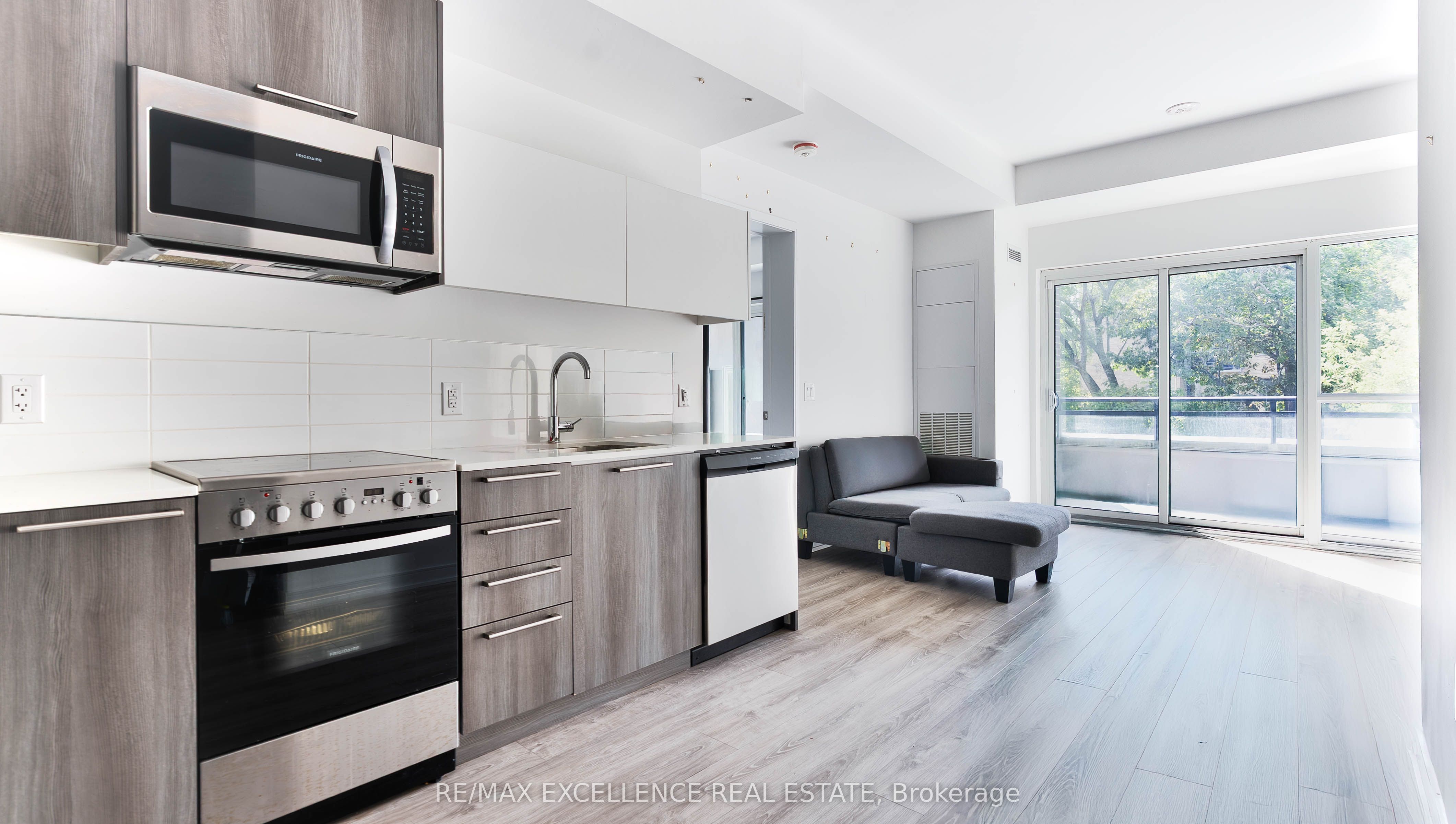 Additional image 4 of 507-25 Neighbourhood Lane, Toronto, ON, M8Y 0C4