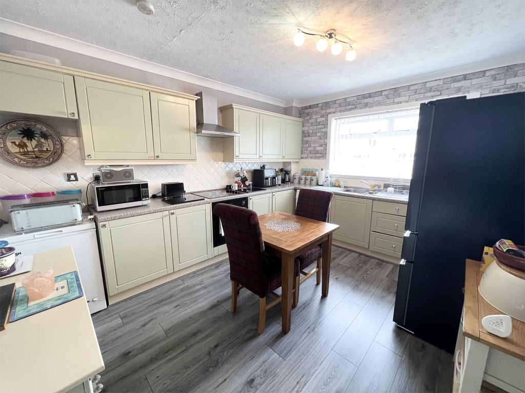 Additional image 4 of 3 bed maisonette for sale136 Chapelhill Mount, Ardrossan KA22