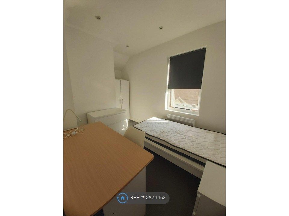 Additional image 9 of 5 bed flat to rentCowley Road, Oxford OX4
