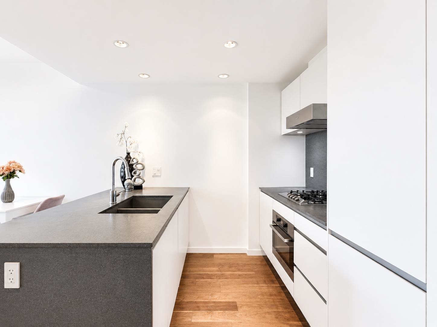 Additional image 5 of 907-8488 Cornish Street, Vancouver, BC, V6P 0C2