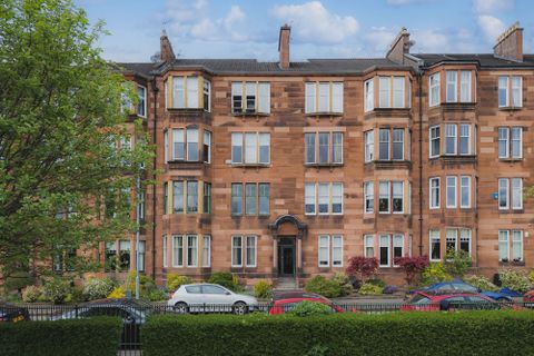 13 Naseby Avenue, Broomhill G11