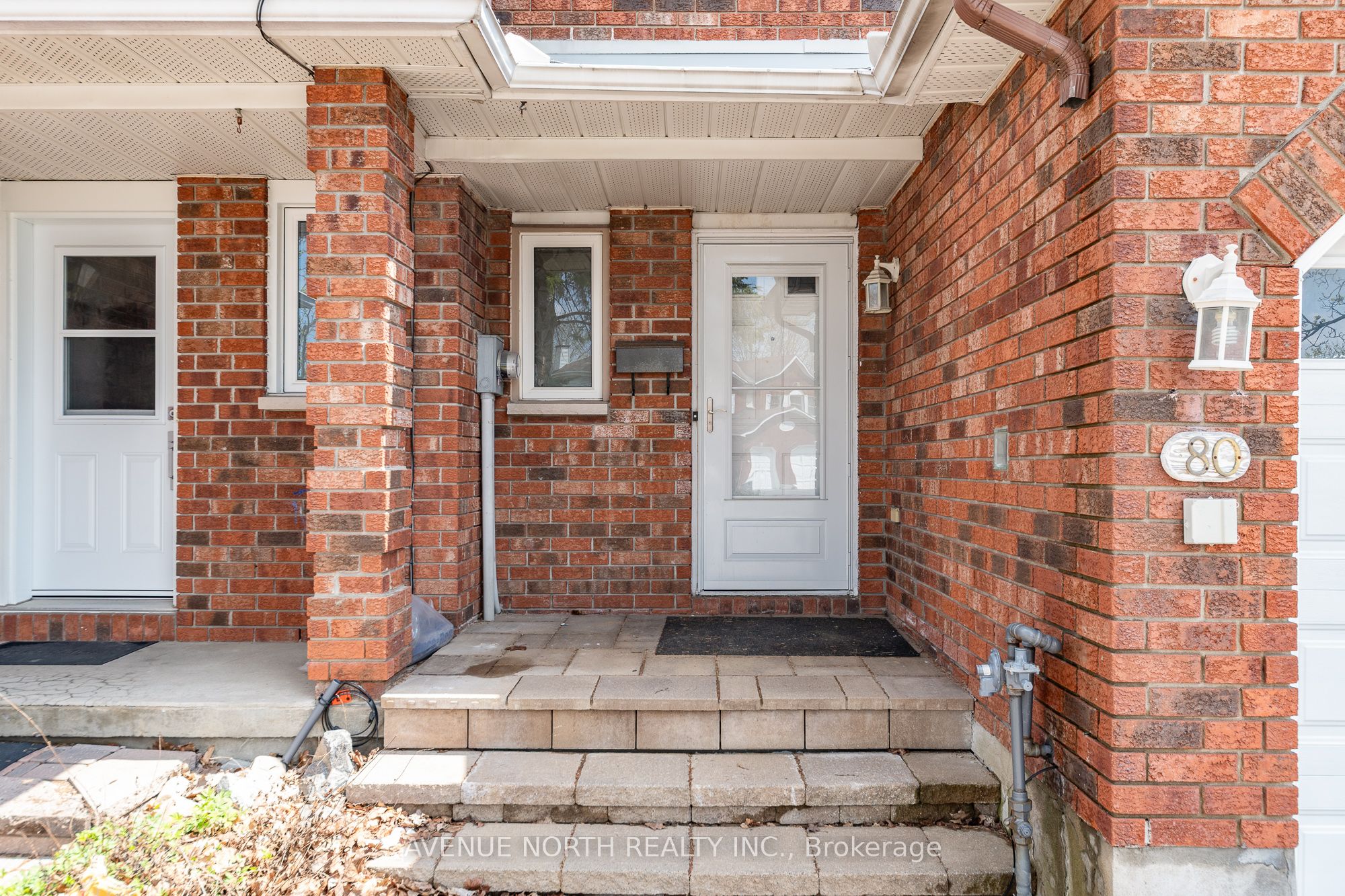 Additional image 2 of 80 Woodbury Crescent, Ottawa, ON, K1G 5E1