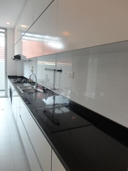 Chartwell Drive photo 5
