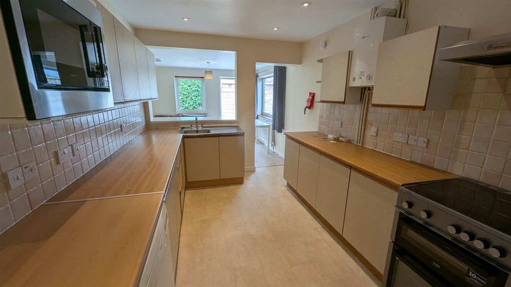 Additional image 7 of 6 bed shared accommodation to rentTeddington Close, Bath BA2