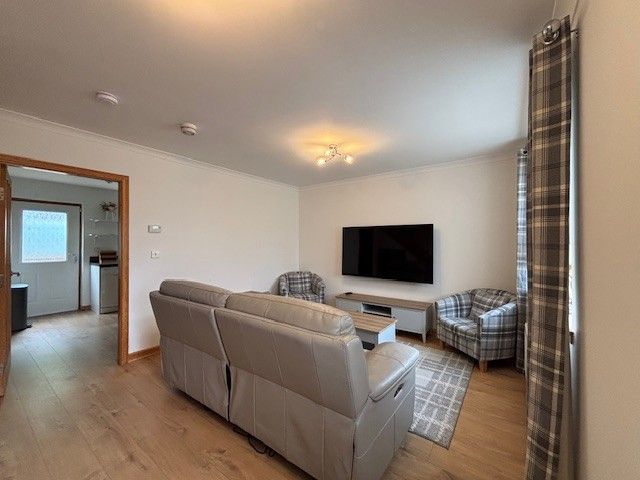 Additional image 6 of 2 bed terraced house to rentHollybush Lane, Port Glasgow PA14
