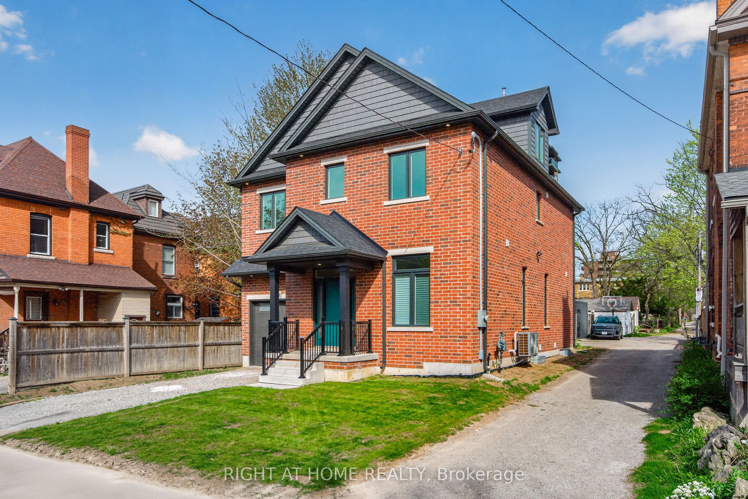 Additional image 2 of 279 Hess Street S, Hamilton, ON, L8P 3P6