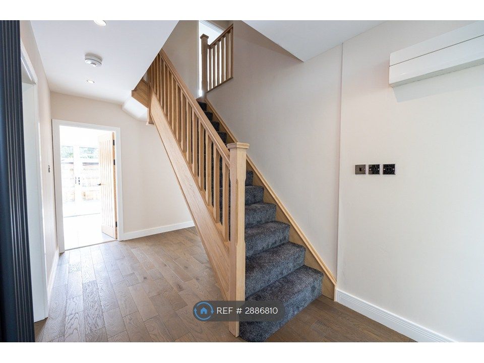 Additional image 29 of 5 bed semi-detached house to rentBeresford Crescent, Newcastle-Under-Lyme ST5