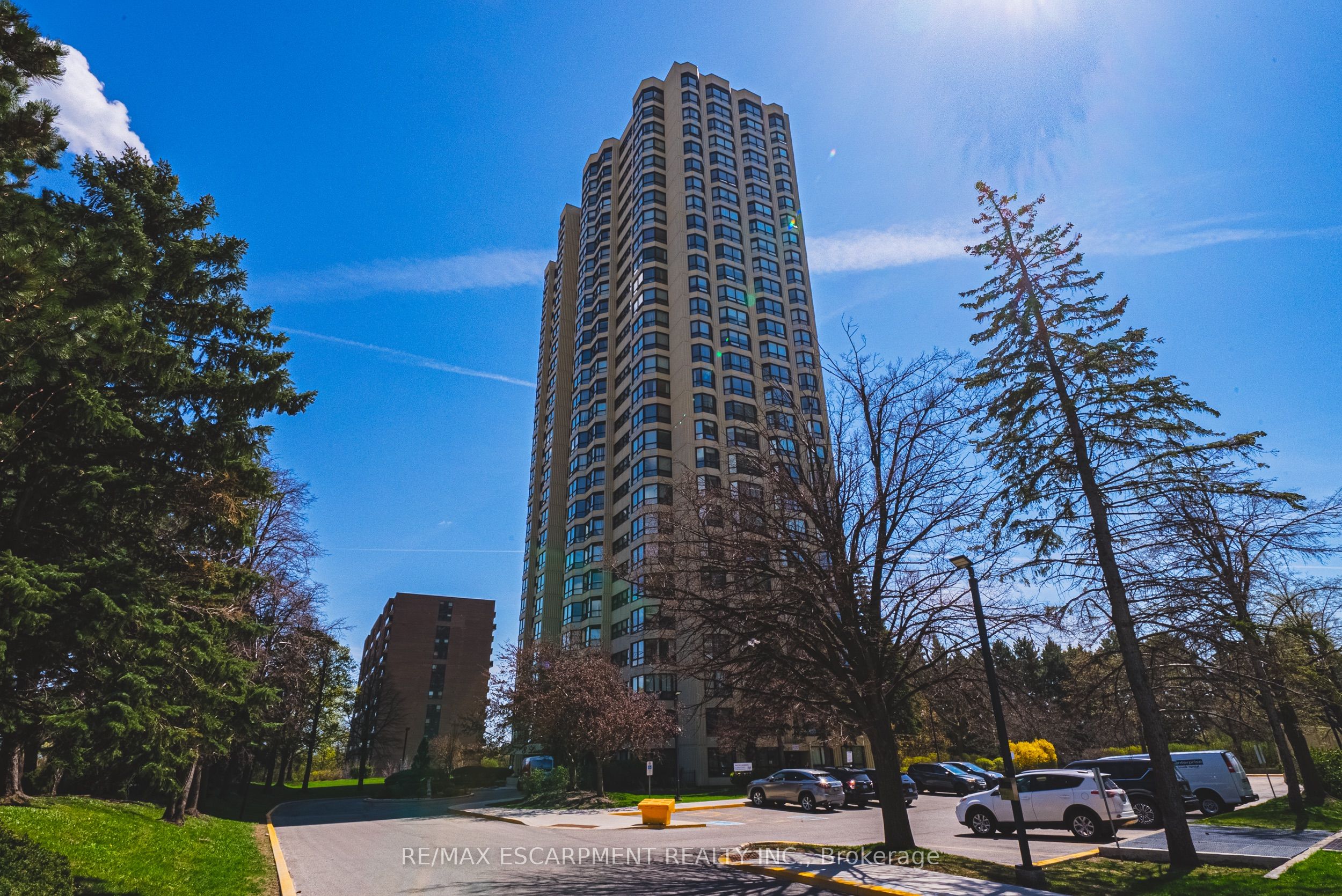 2404-8 Lisa Street, Brampton, ON, L6T 4S6