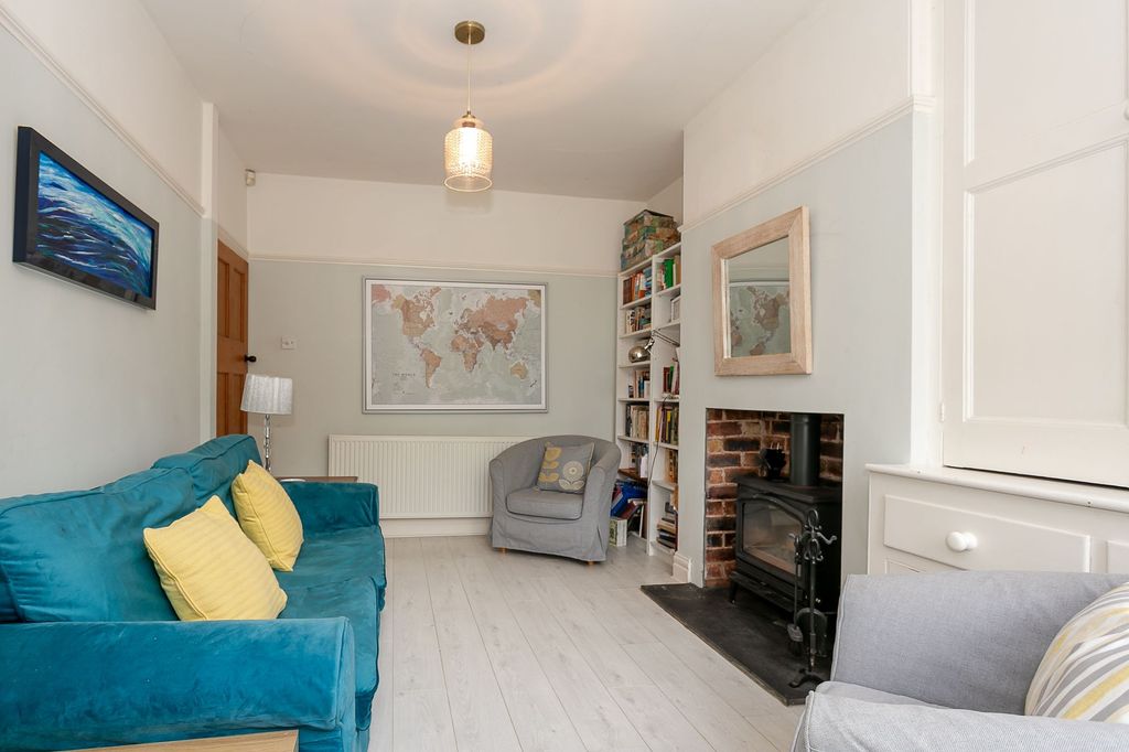 Additional image 9 of 4 bed semi-detached house to rentAlmsford Avenue, Harrogate HG2