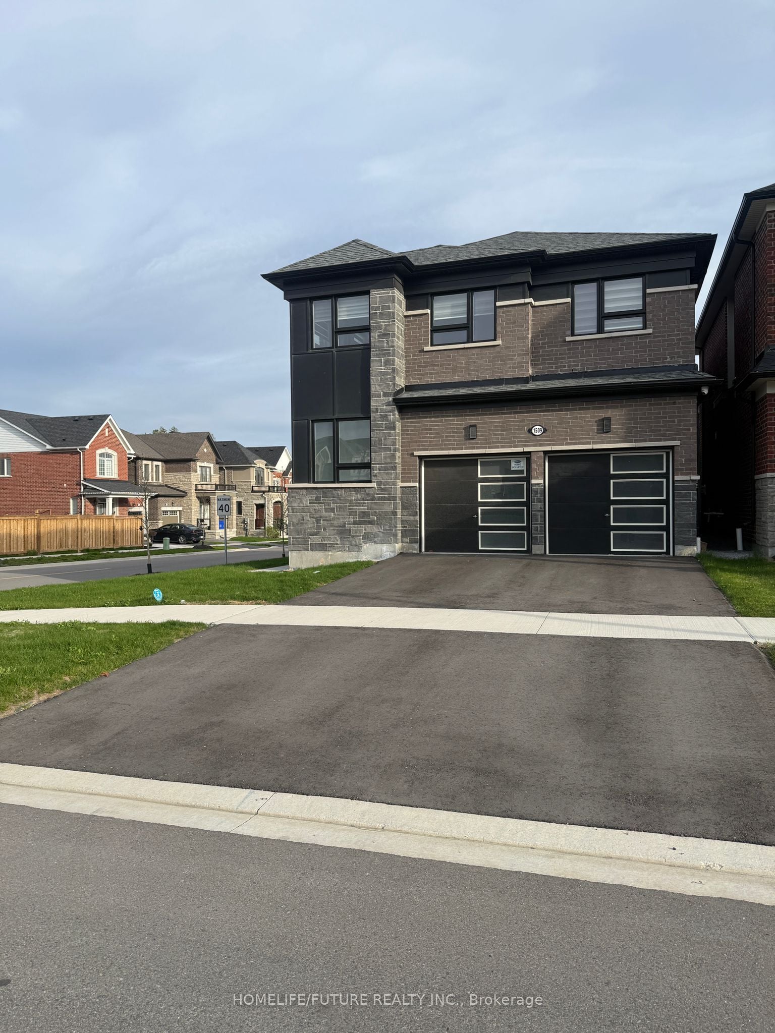 1509 Honey Locust Place, Pickering, ON, L1X 0N9