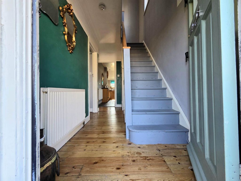 Additional image 5 of 3 bed semi-detached house for saleRegent Street, Leighton Buzzard LU7