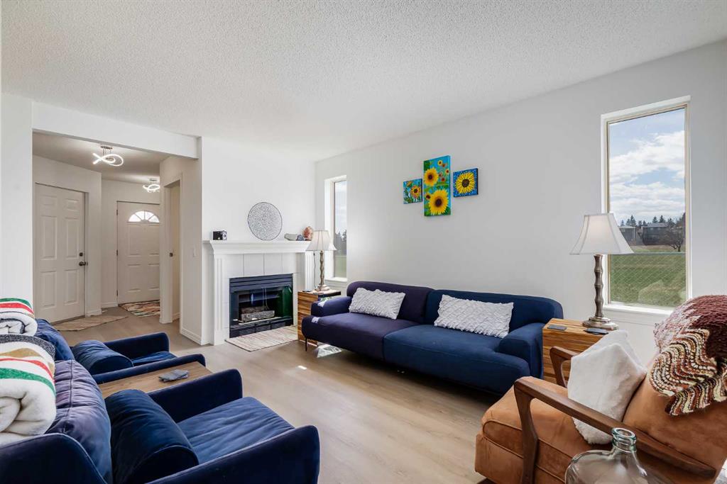 Additional image 4 of 33 Sandpiper Lane NW, Calgary, AB, T3K 4L7